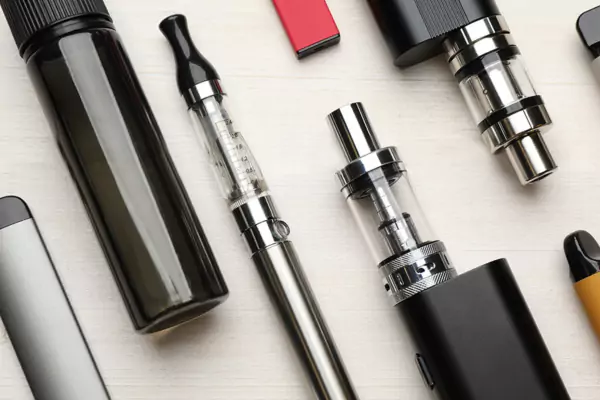 E-cigarette battery