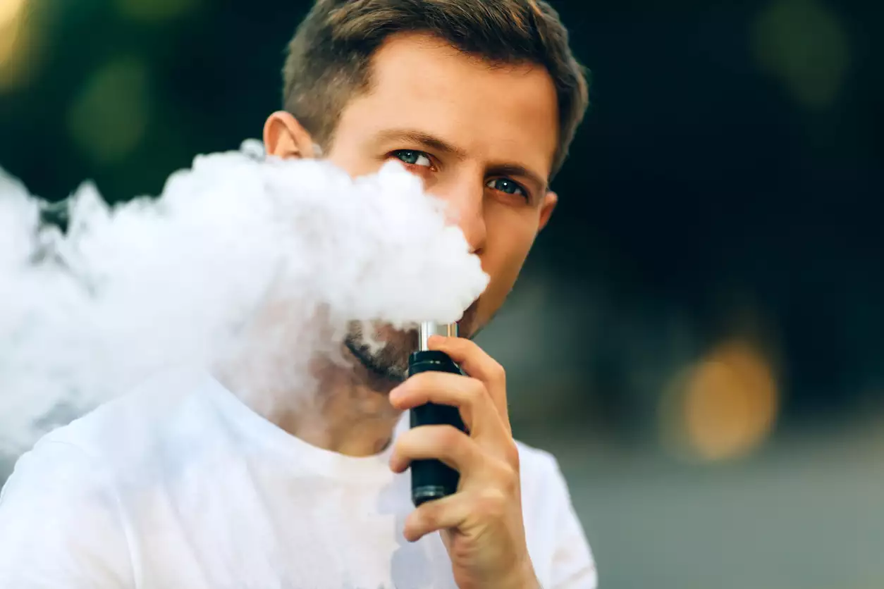 Νέα έκθεση Adam Smith για Ecigs